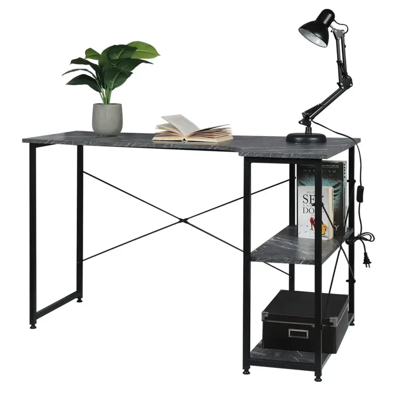 Industrieel BukkitBow hoekbureau van 120x74cm met twee planken voor opbergruimte, klein en functioneel voor thuis of kantoor.