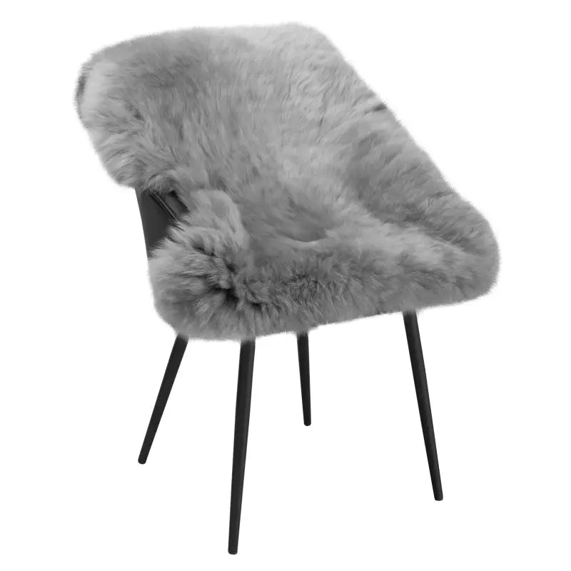 Lichtgrijze BukkitBow lamsvacht van 95% polyester, 6 cm dik, wasbaar en in verschillende maten, geschikt als zachte schapenvacht.