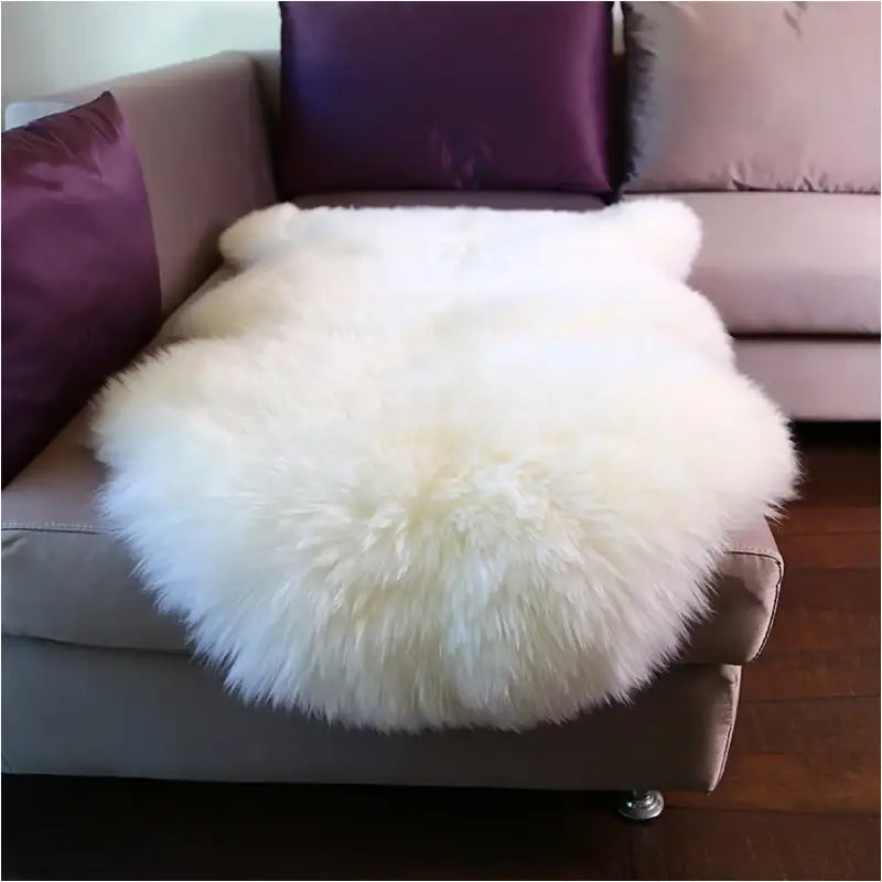 Witte BukkitBow lams- en schapenvacht, 6cm dik, wasbaar, polyester, verschillende maten, zacht en comfortabel als vloerkleed of deken.