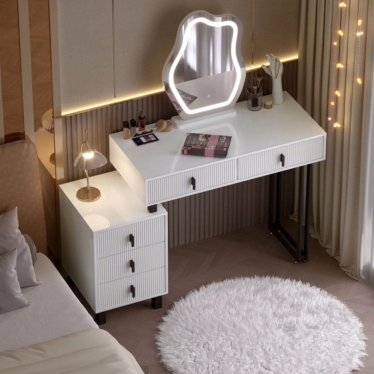 Luxe BukkitBow kaptafel met wolk-spiegel, vijf laden, wit en metalen frame, elegante meubel voor slaapkamer of kleedkamer