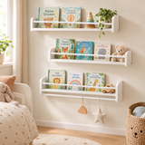boekenplank kinderkamer in gebruik in een passende praktijksituatie