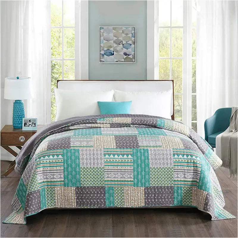 BukkitBow patchwork bedsprei, dik gewatteerd, zacht en duurzaam, verkrijgbaar in diverse maten en kleuren, voor een gezellige slaapkamer.