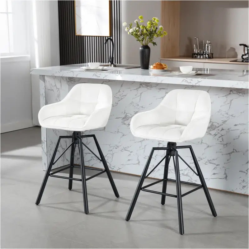 Set van 6 luxe velvet barkrukken van BukkitBow met rugleuning, armleuning, patroon en 360 graden draaibaarheid.