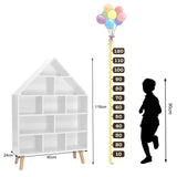 Huisvormige kinderboekenkast van BukkitBow in sterk grenenhout met 11 vakken, afmetingen 80x116x24 cm, geschikt voor kinderspullen.