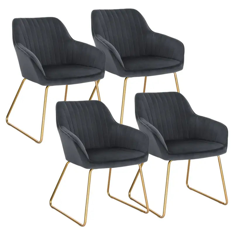 BukkitBow luxe eetkamerstoel met comfortabel velours zitje, sterke metalen poten en multifunctioneel design, zithoogte 46 cm.