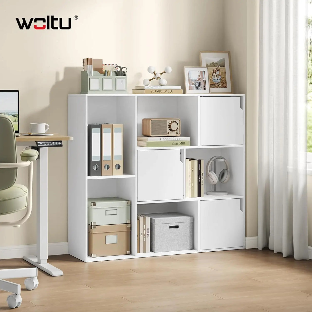 BukkitBow - Moderne Boekenkast met 8 Vakken en Deuren - FSC Hout