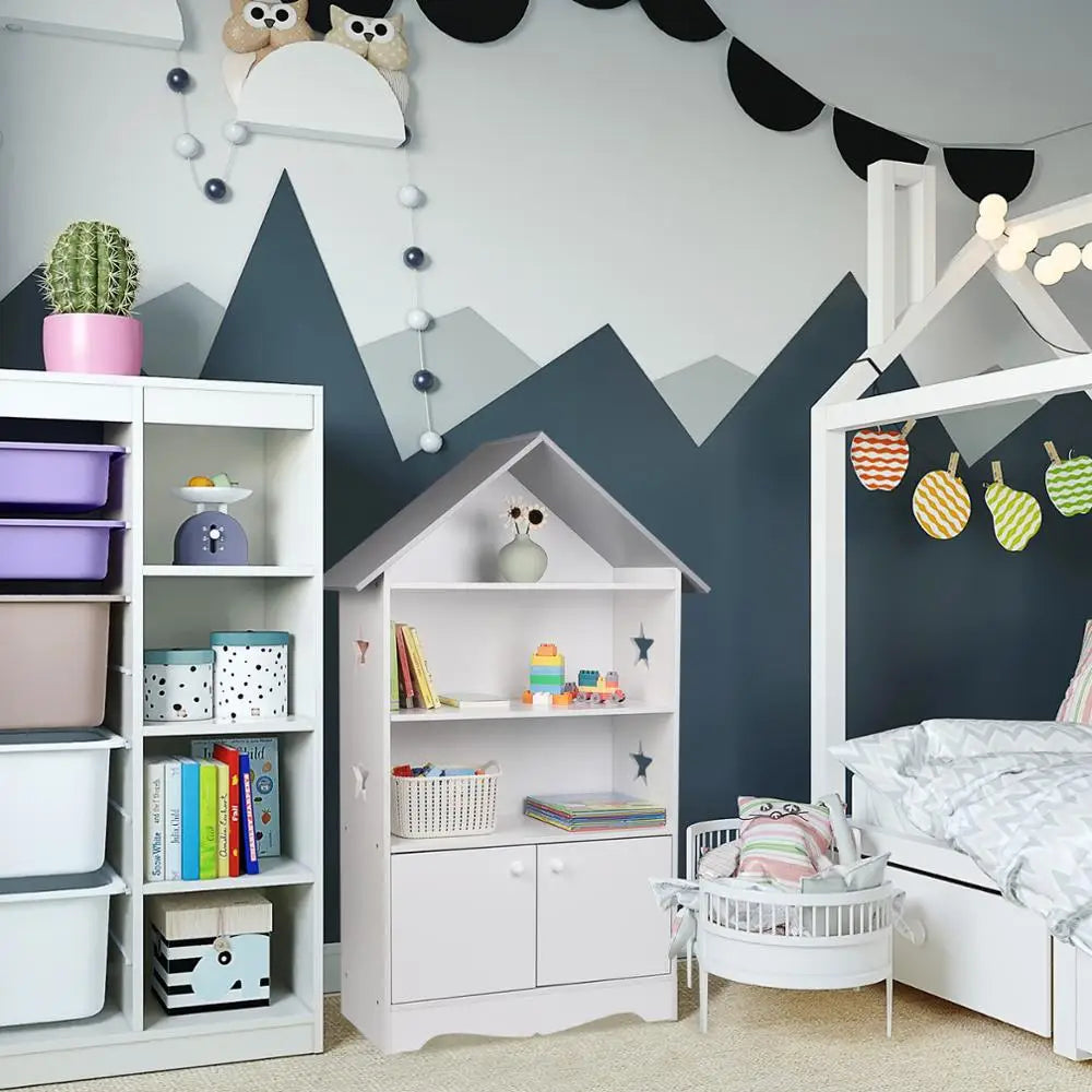 Moderne BukkitBow kinderboekenkast met stervormig design en kastdeurtje, geschikt voor kinderkamers.