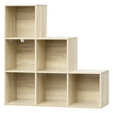 Moderne BukkitBow trapvormige boekenkast met zes open vakken, stevige houten constructie en strakke design voor woonkamer of kantoor.