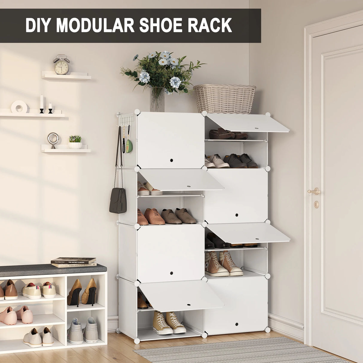 Wit modulair schoenenrek van BukkitBow met 6 of 8 vakken voor 32 paar schoenen, ideaal voor georganiseerde opslag.