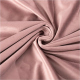 BukkitBow verduisteringsgordijn van polyester velours, 300g/m², in diverse maten en kleuren, hangend voor raam.