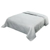 BukkitBow Ultrasone bedsprei van microfibre met geometrische patronen in donkergrijs en grijs, lichtgewicht en verkrijgbaar in verschillende maten.