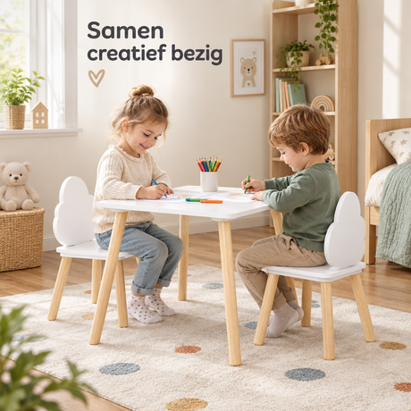 Kindertafel met 2 stoelen en wolkvormige rugleuning, rond of vierkant, van BukkitBow, geschikt voor kinderen, in een gezellige speelkamer.