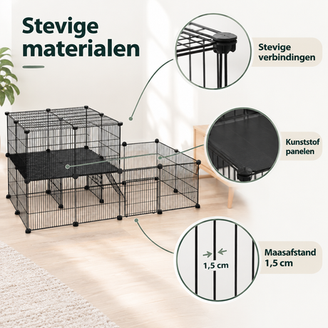 Modulaire dierenren van BukkitBow met 25 gaaspanelen, zwarte deur en platform, geschikt voor huisdieren en dierenopvang.