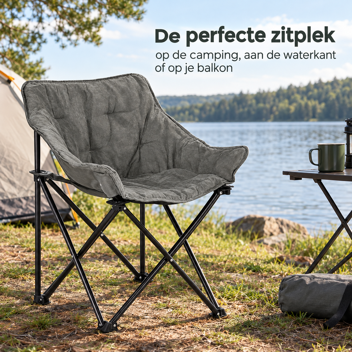 Opvouwbare campingstoel van BukkitBow met gevoerd zitvlak en draagtas, ideaal voor kampeer- en outdoor gebruik.
