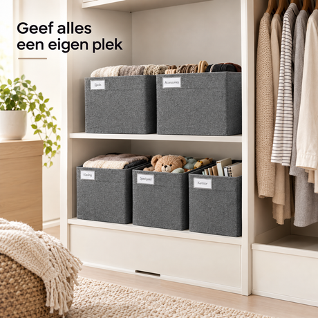 Set van 3 of 5 opvouwbare stoffen opbergboxen van BukkitBow in grijs met labelvenster, ideaal voor organisatie en opslag.