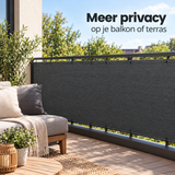 privacydoek antraciet in gebruik in een passende praktijksituatie