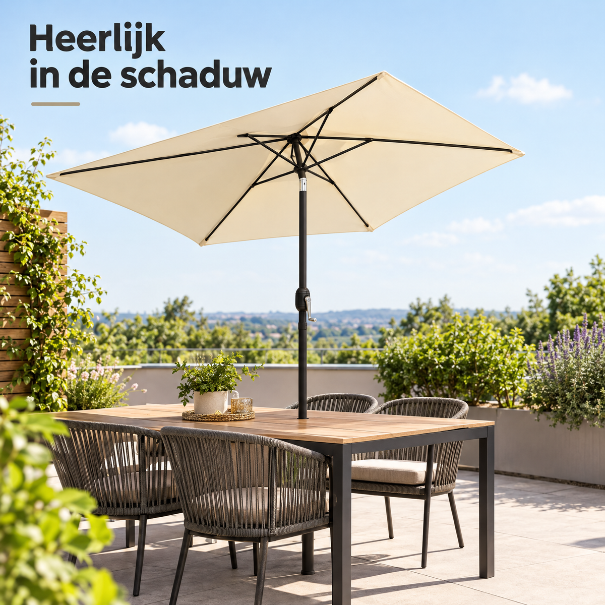 Rechthoekige BukkitBow parasol met slinger, kantelbaar en inclusief draagtas, geschikt voor buitengebruik.