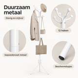 Detail van materiaal en afwerking van staande kapstok