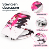 Detail van materiaal en afwerking van toiletbril met softclose