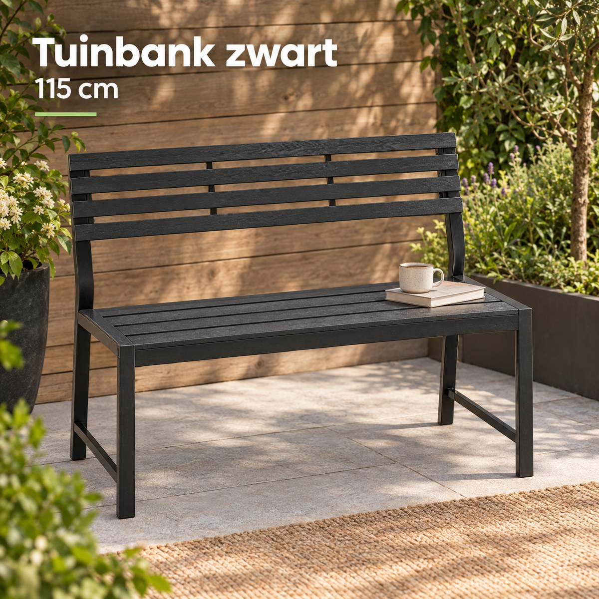 tuinbank zwart in gebruik in een passende praktijksituatie