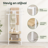 Detail van materiaal en afwerking van vrijstaand handdoekrek